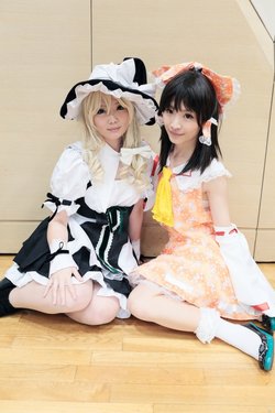 Kirisame Marisa (Shinori) & Hakurei Reimu (Keto)