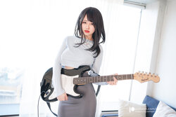 Arty Huang - Guitar Sister