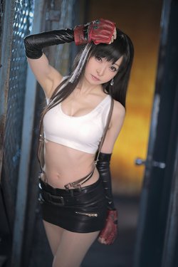 FF7 Tifa tsubukoshian1