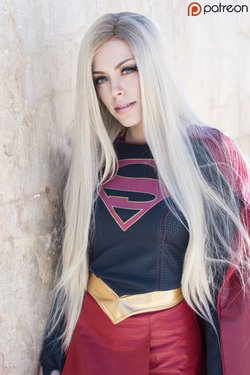 NadyaSonika - Supergirl