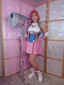 Nora Valkyrie - RWBY