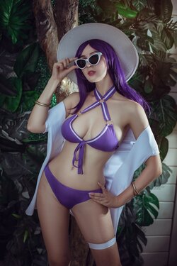 Pool Party Caitlyn Cosplay