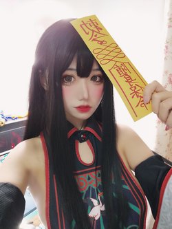 猫君君-小僵尸 Selfie