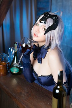 Ying Tze - Holy Night Dinner Jeanne Alter