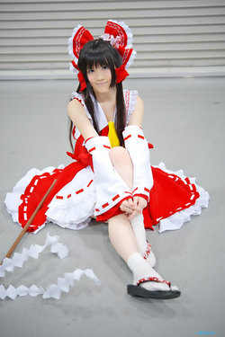 Hakurei Reimu (Popuri)