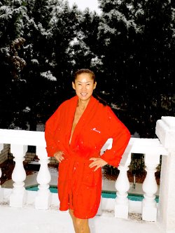 Minka - Snow in Las Vegas!  (2010)