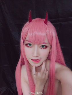 Zero Two Cosplay -時雨不迟-