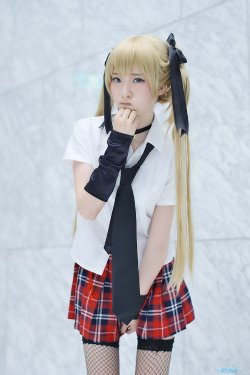 ふとん さん[Futon] Marie Rose Cosplay