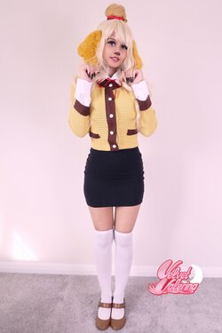 Velvet Valerina - Isabelle