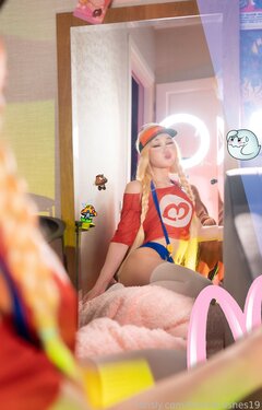 Blondelashes19 - Mario