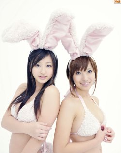 [BOMB.tv] 2011.02 Mimi Girls (村上友梨 & 夏垣佳奈)