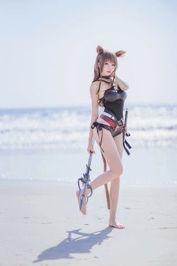 桜桃喵 cherryneko Arknights Skyfire swimsuit version