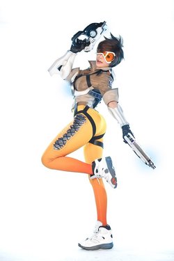 [Spiralcats] Tracer Cosplay (Tasha) (Overwatch)