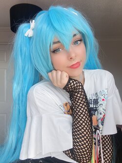 Kitsukanna - E-girl Miku