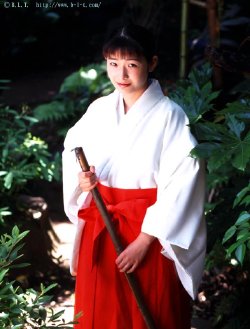 [BLT-015] (Miho Anzai) - Miko (Shrine maiden)