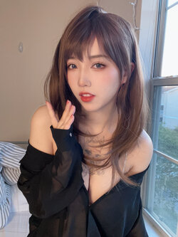 [狐洛洛子] 居家女友