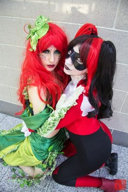 Cosmic Kitty and Mojo Jones - Harley Quinn and Poison Ivy (Batman)