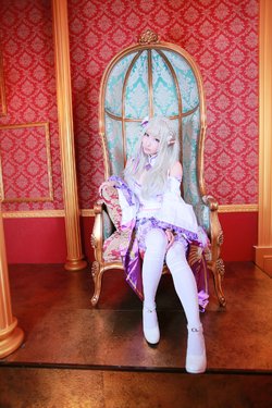 Shooting Star's (Saku) ＬＯＶＥ　ＲＥＳＥＴ Rezero Emilia Tan / Rem / Rum