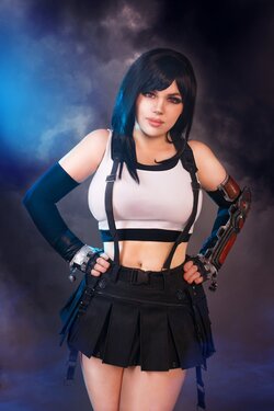 Alice Cosplay - Tifa