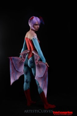 Lilith Aensland Bodypaint