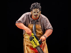 The Texas Chainsaw Massacre ArtFX Leatherface Statue [bigbadtoystore.com]