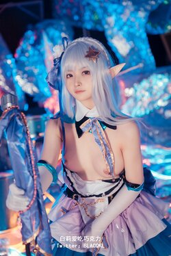 Blacqkl cosplay Emilia – ReZero