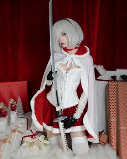 Himeecosplay - 2B Xmas