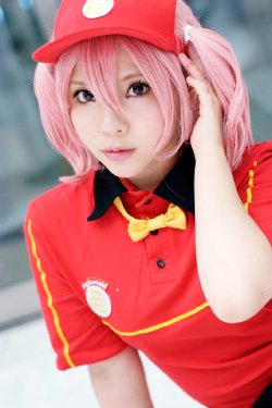 Chiho Sasaki (Hataraku Maou-sama!) cosplay