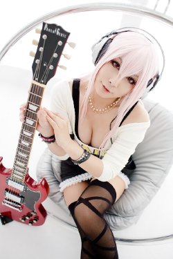 Super Sonico cosplay by Nomura Mizuho!