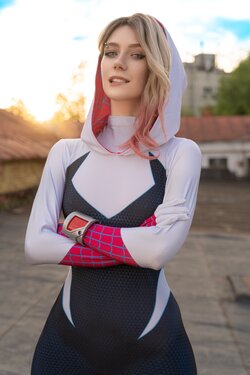 Mik Allen - Gwen Stacy