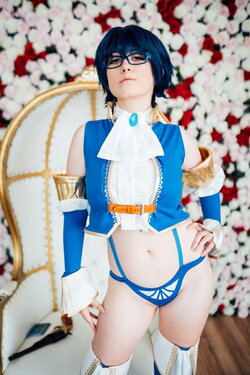 Usatame Naoto in Coronet Armor