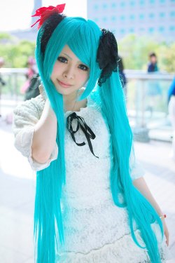 Vocaloid - Hatsune Miku is so Hot