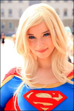 Super Girl (Cosplay)