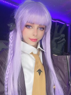 Kitsukanna - Kyoko Kirigiri