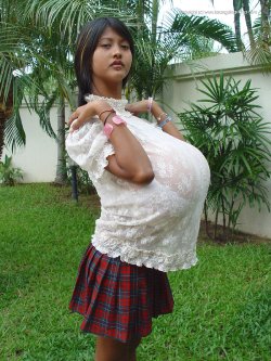 Farang Ding Dong Part 1