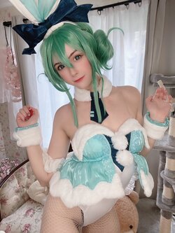 HirariAnn - Bunny Miku