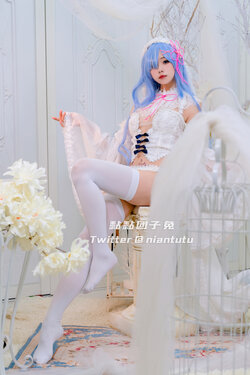 黏黏团子兔 - 蕾姆