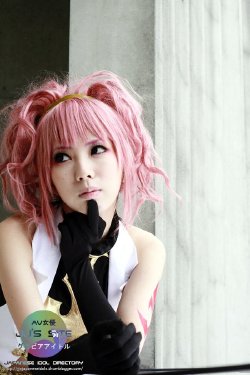 Anya Alstreim Cosplay (Code Geass)