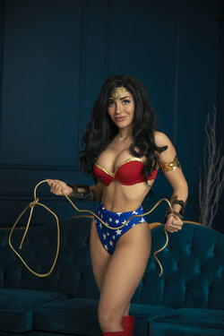 Lisa Mancini - Wonder Woman