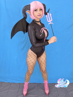 Velvet Valerina - Succubus