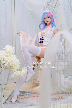 黏黏团子兔 - Rem Bride