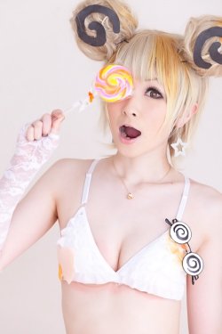 Kawaii Girl Cosplay (Spinda Cosplay)