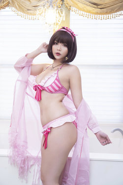 Hana Bunny – Megumi Kato Bikini