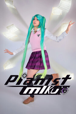 Elisabeth Hope - Pianist Miku