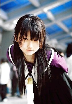 Random Asian Girl(^_^)