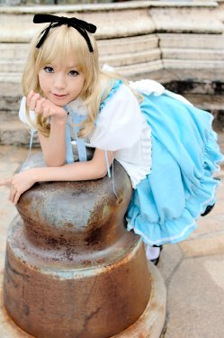 (kipi-san) Alice cosplay