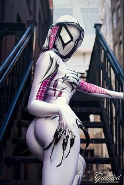 Spider-Gwen by Elise Laurenne