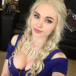 Amouranth - Daenerys Targaryen (Game of Thrones)