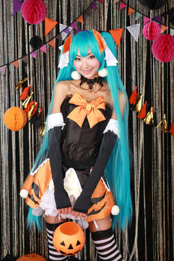 [NECOSMO (Necoco)] Halloween Miku (VOCALOID)