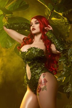 Kalinka Fox - Poison Ivy